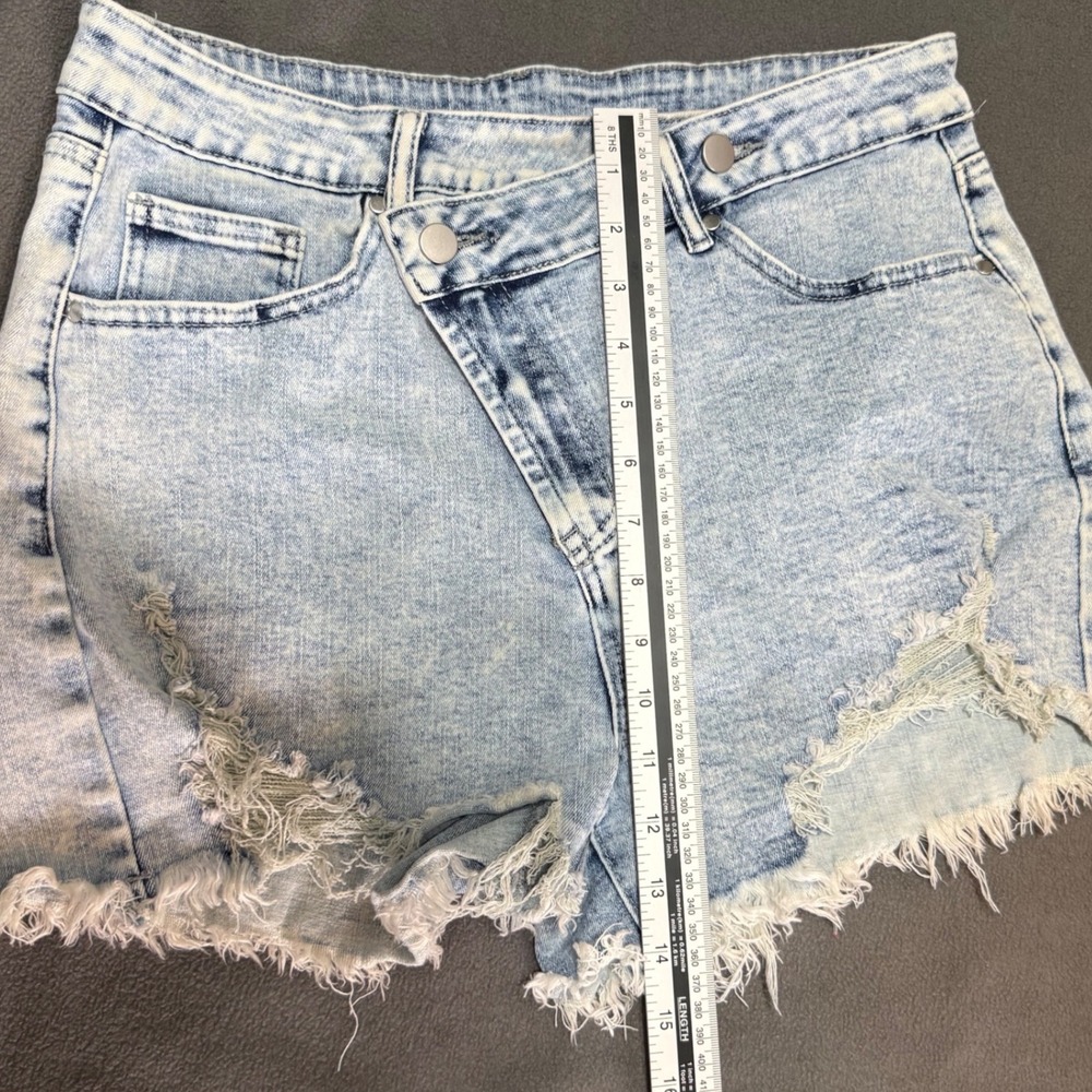 Asymmetrical‎ Waist Denim Shorts Distressed Acid Wash Blue Unbranded Size 30 - Picture 4 of 4
